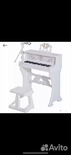 Цифровое пианино (синтезатор)