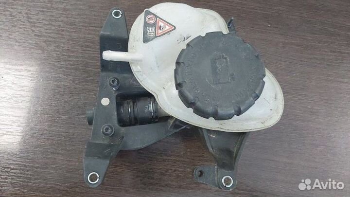 Бачок расширительный Mercedes M-Class W166 M157