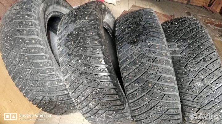 Goodyear Ultragrip Ice Arctic 215/65 R16
