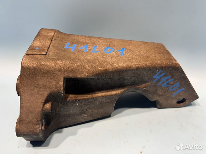 Кронштейн двигателя для Mitsubishi Pajero Pinin