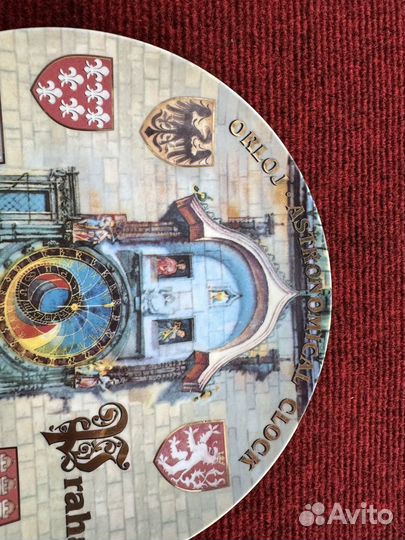Коллекционная тарелка настенная Пражские куранты