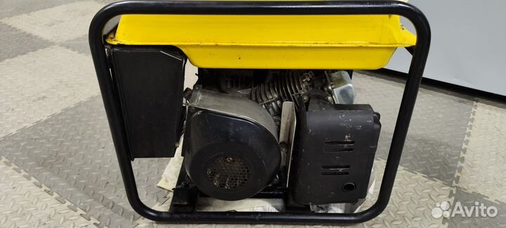 Бензиновый генератор Elekon Power EPG2400i