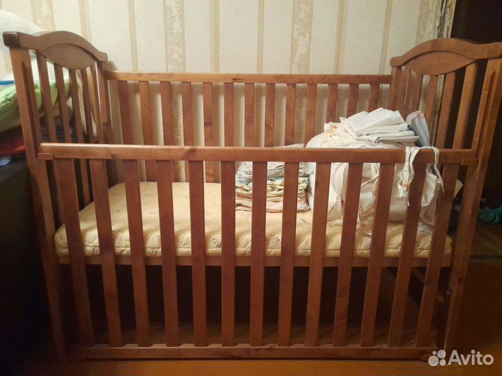 Детская кроватка