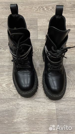 Женские зимние ботинки б/у
