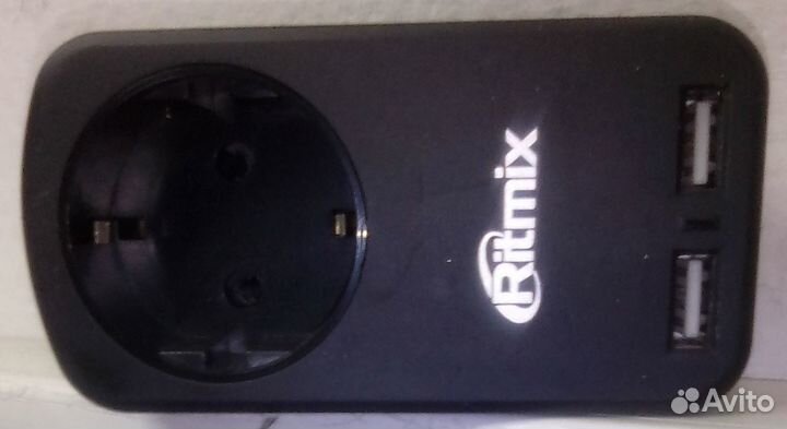 Сетевой переходник с двумя зарядниками USB 5,0В 2А