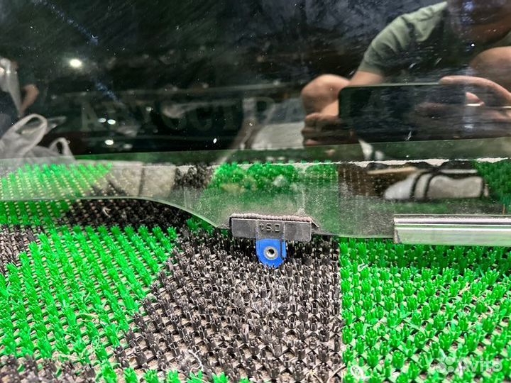 Стекло двери переднее левое Lexus Es 2012-2017