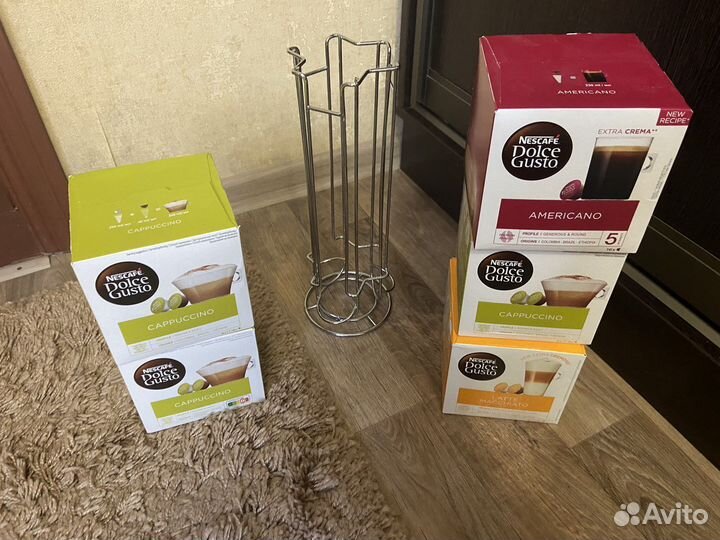 Капсулы и подставка для кофемашины