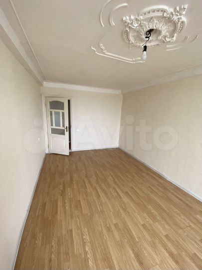 2-к. квартира, 60 м², 3/5 эт.