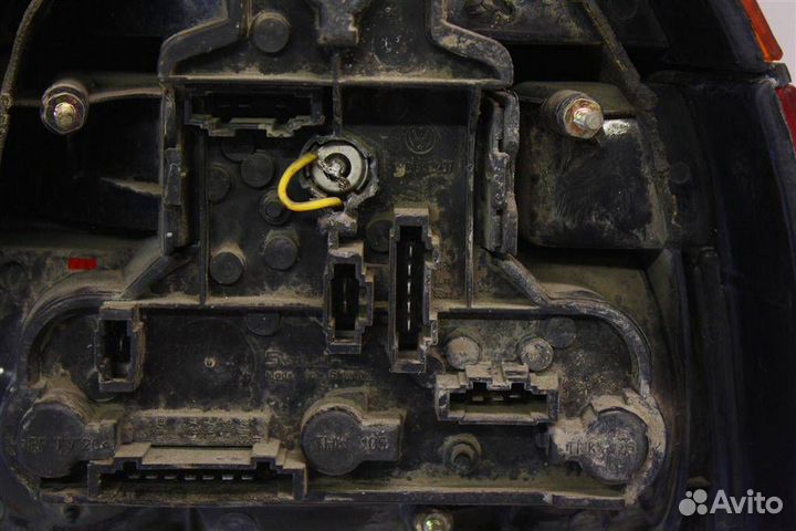 Фонарь задний левый Volkswagen Golf 3 1995