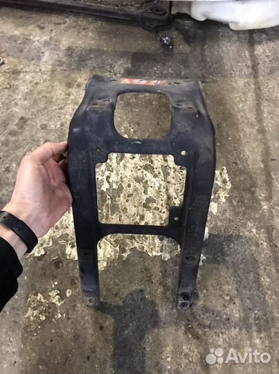 Мерседес мл 164 x164 ml GL центральная часть телев