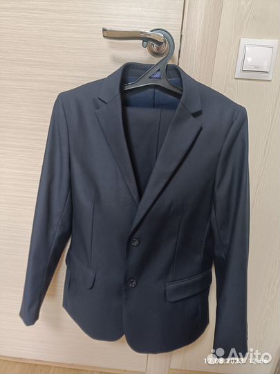 Костюм школьный