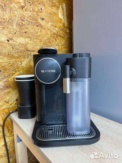 Кофемашина delonghi капсульная