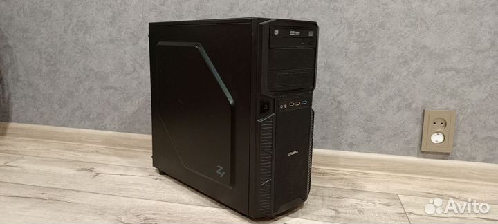 Продам бюджетный игровой компьютер