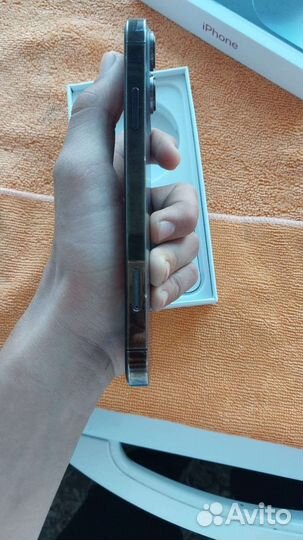 iPhone xr в корпусе 14