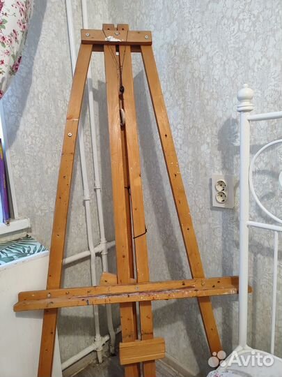 Студийный мольберт б/у