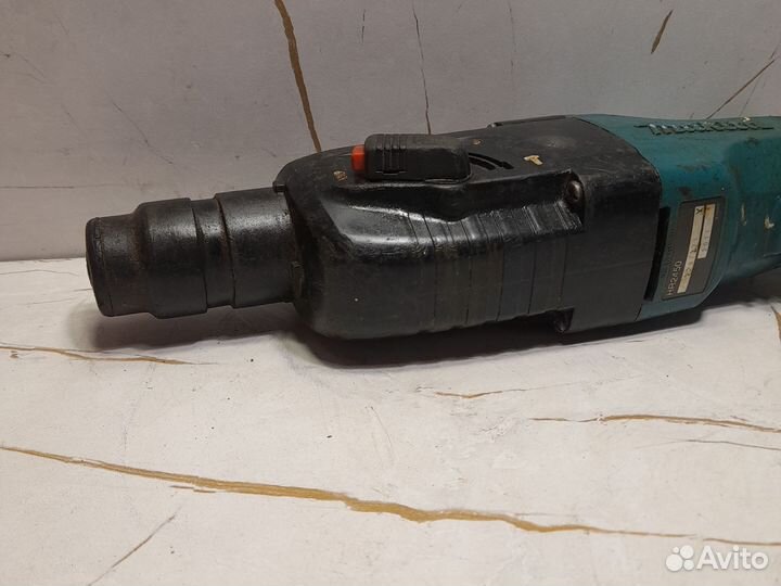Перфоратор Makita HR 2450 не рабочий