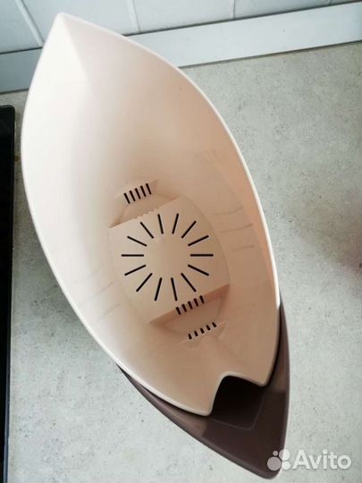 Цветочный горшок пластик