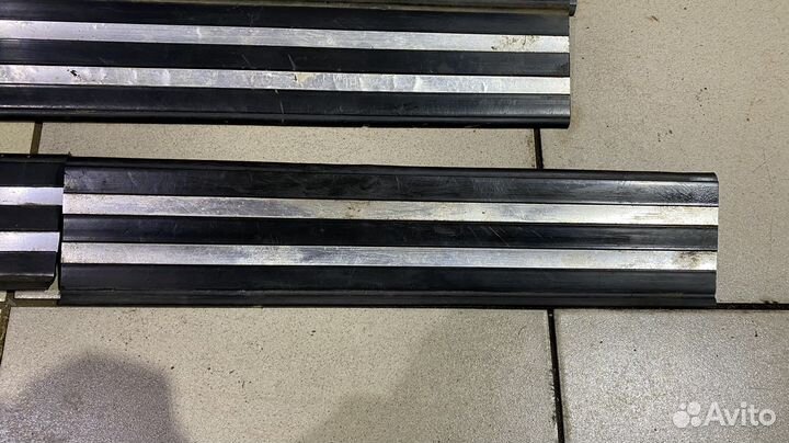 Накладки порогов внешние комплект BMW 5 series E34