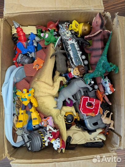 Коробка игрушек для мальчика