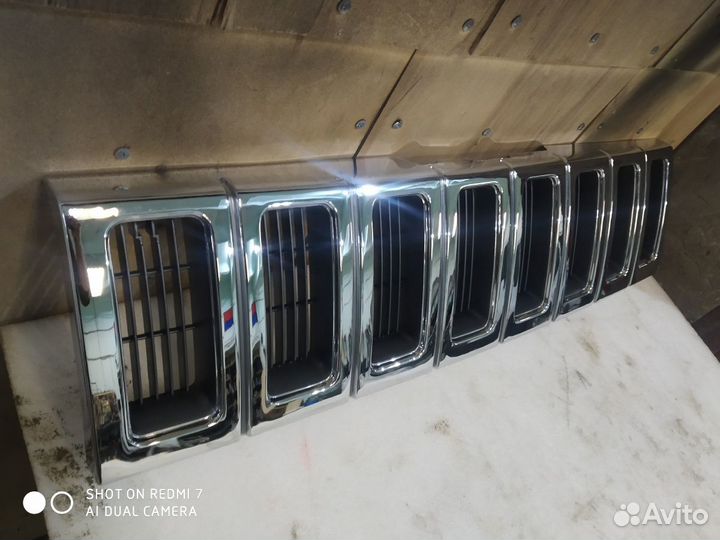 Решетка радиатора Jeep Grand Cherokee zj