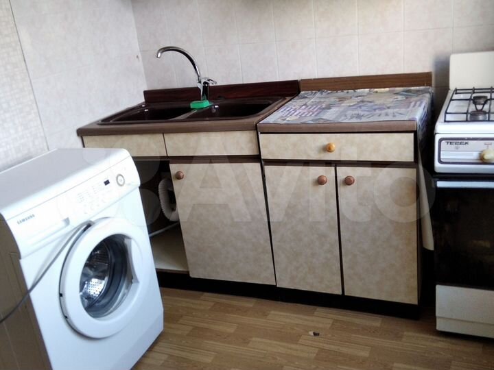 Комната 69 м² в 3-к., 4/10 эт.