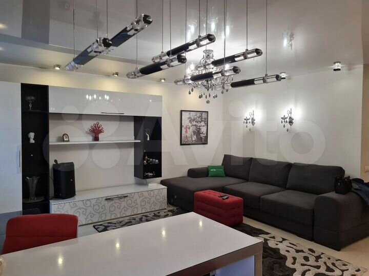 2-к. квартира, 67 м², 3/10 эт.