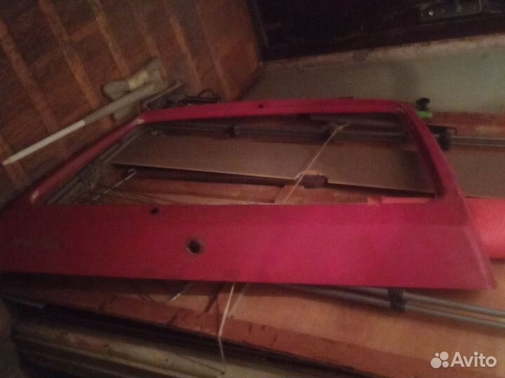 Капот задняя дверь