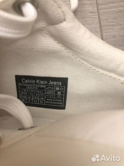 Кроссовки женские Calvin Klein белые, размер 38