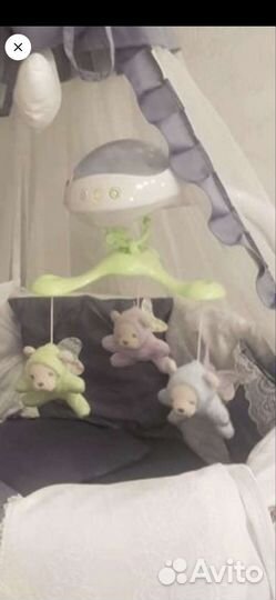 Мобиль на кроватку fisher price мечты о бабочках