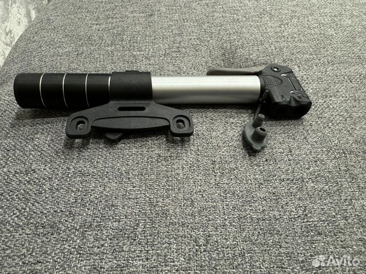 Насос велосипедный