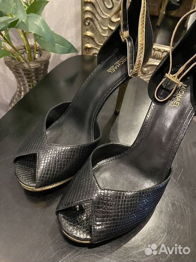 Босоножки новые Michael Kors оригинал 39,5-40 р