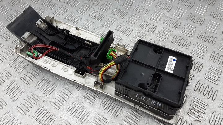 Блок управления подвеской Land Rover Range Rover S