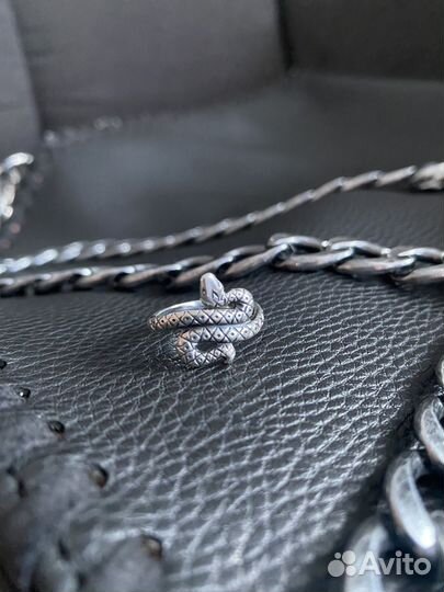 Кольцо змея серебро 16,5 раз