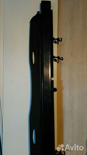 Продам заднюю шторку на Hyundai Tucson 1 поколения