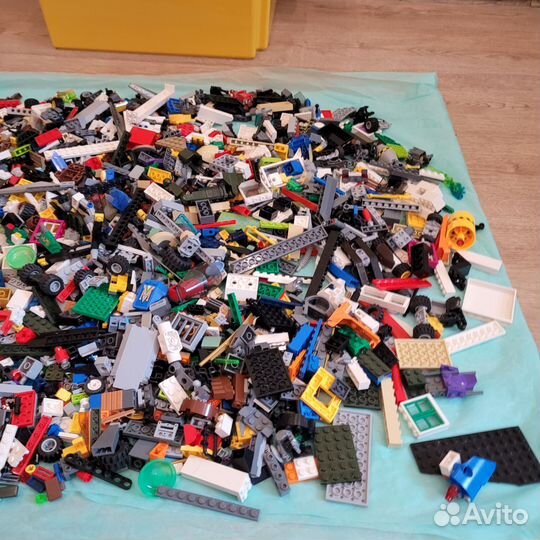 Конструкторы Lego россыпью