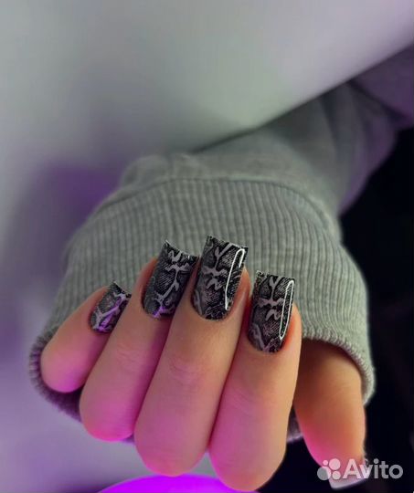 Мастер маникюра и педикюра