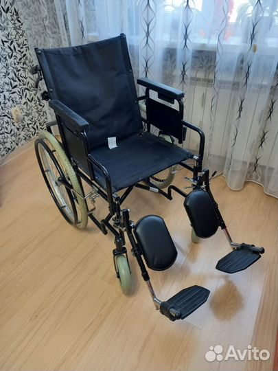 Коляска инвалидная новая
