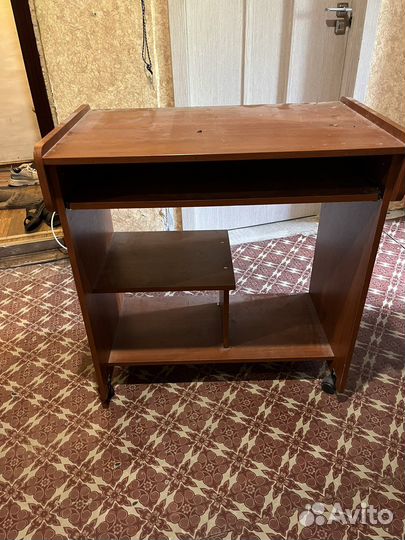 Стол письменный