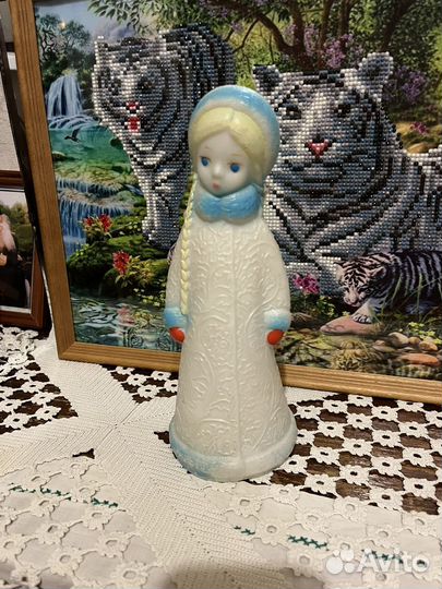 Продам фигурку снегурочки СССР