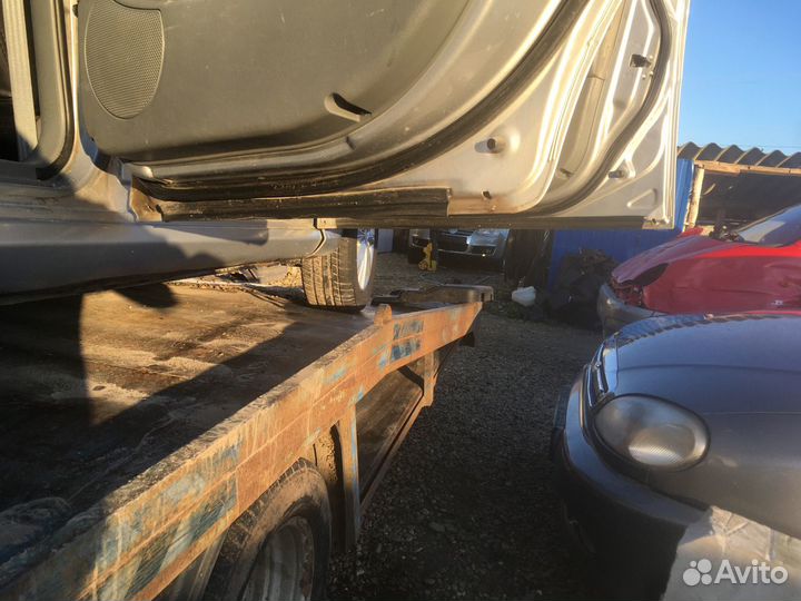 Задняя правая дверь Шевроле Лачетти универсал