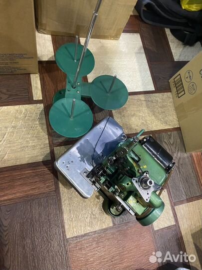 Оверлок для швейной машины