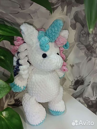 Вязаная единорожка ручной работы