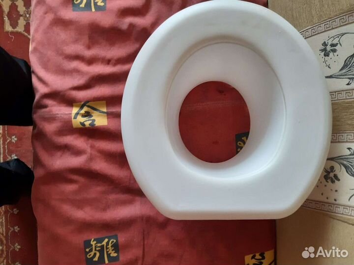 Насадка на унитаз после операции