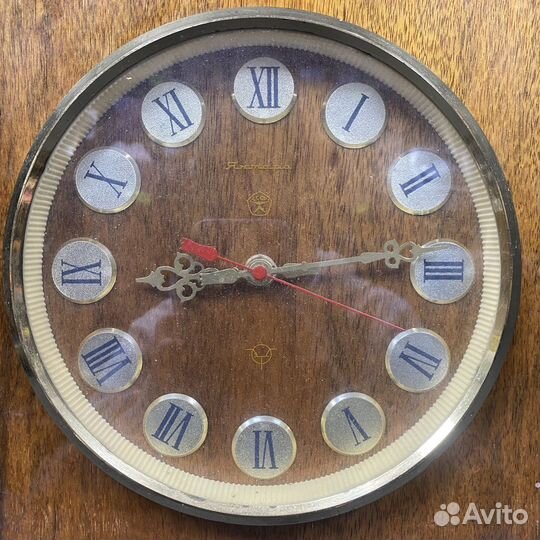 Настенные часы янтарь дерево ретро винтаж СССР