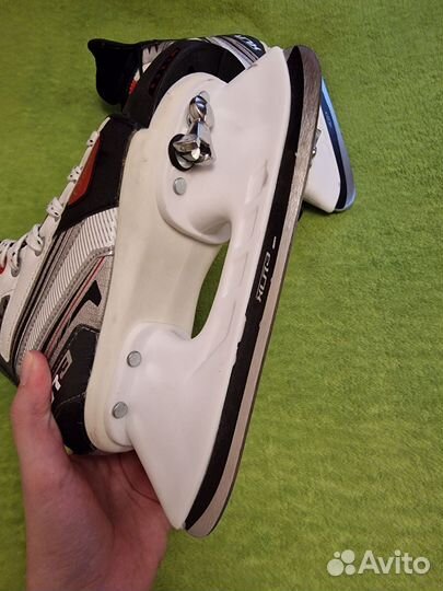 Коньки хоккейные раздвижные Oxelo р. 32-35