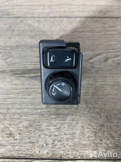 Переключатель регулировки зеркала Nissan-Ниссан S