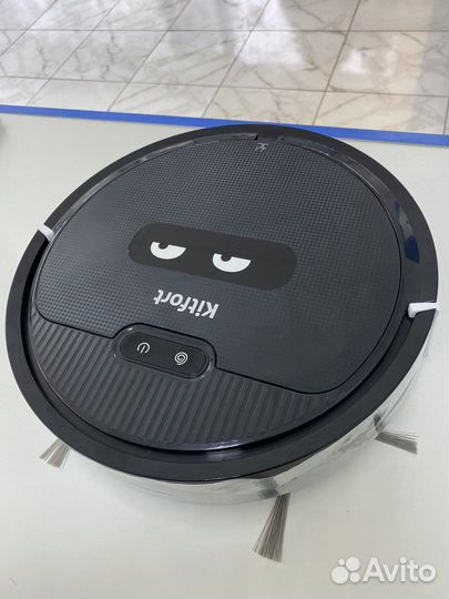 Робот пылесос новый