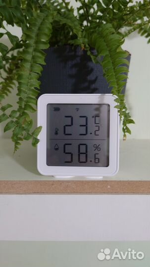 Умный датчик температуры и влажности WiFi Tuya