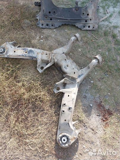 Подрамник задний Opel Omega B