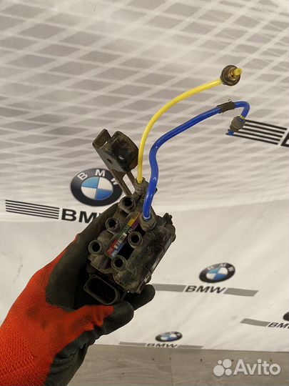 Блок клапанов пневмы BMW G11/G12